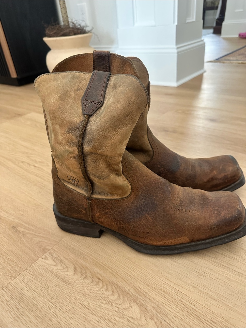 Ariat Brown Leather Men's Western Boots